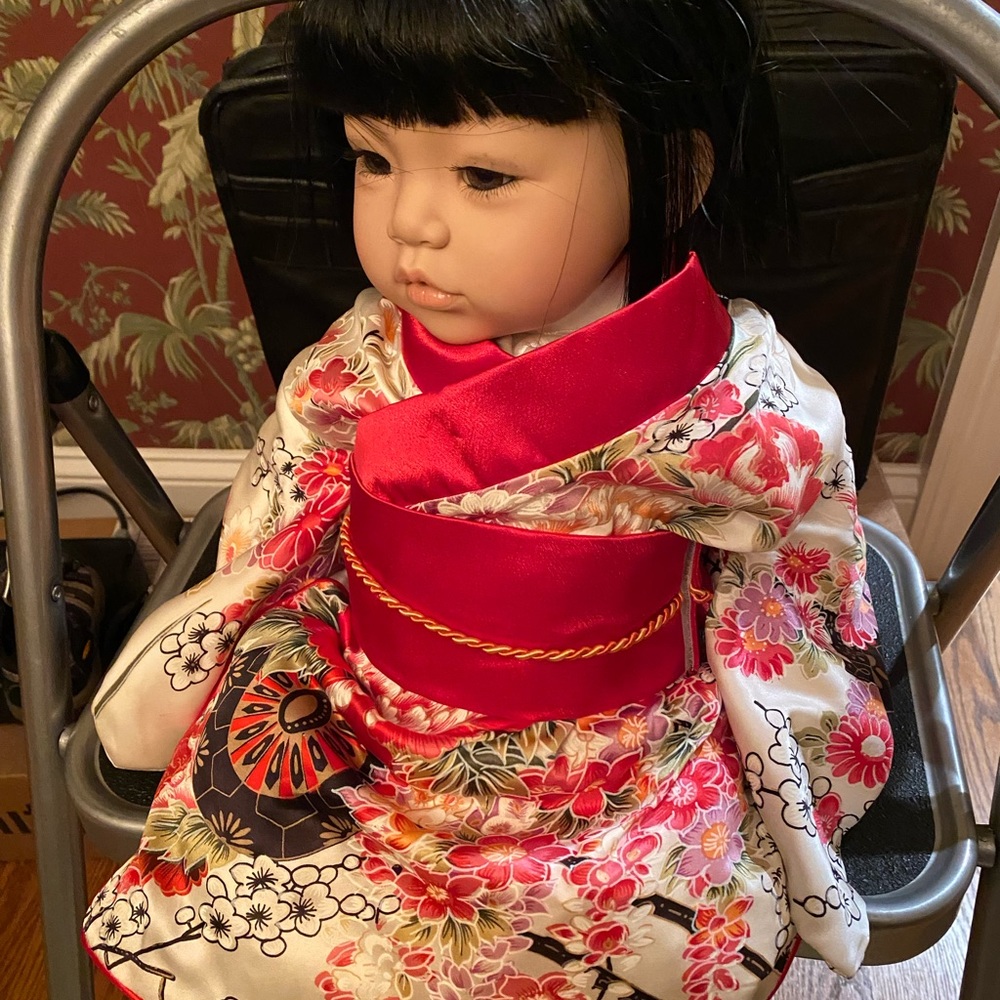 “ Adora” collectible doll ! Retired “Sachiko” limited edition Japanese doll!
